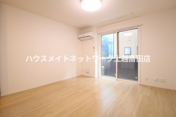 Primaveraの居間・リビング|洋室