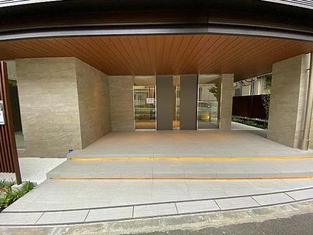 レスピール蓮根 のエントランス