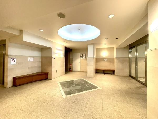 横浜市西区戸部町７丁目の中古マンションのエントランス|清掃もしっかり、管理のされたマンションです。
安心・安全・快適にお過ごしください