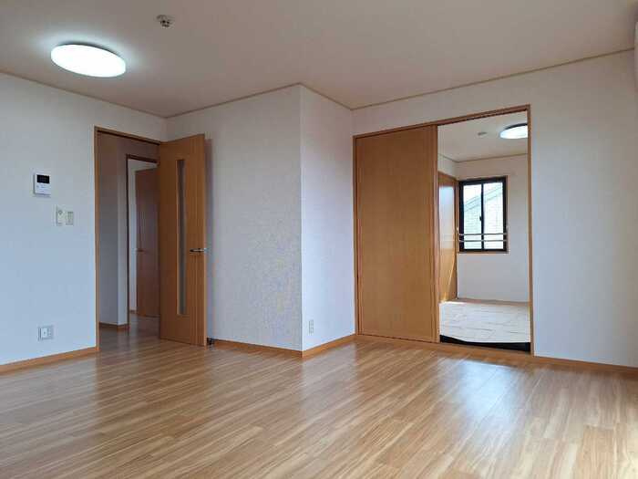 セジュールタニフジの居間・リビング