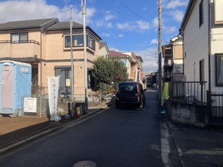 【前面道路含む現地写真】