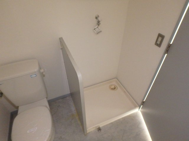 【その他】 | ＣＯＭＯＤＯ | 洗濯機置場です