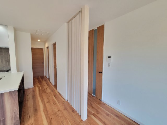 備前・新築戸建の居間・リビング