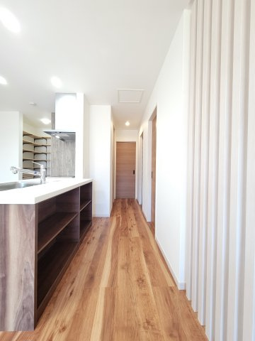 備前・新築戸建の居間・リビング