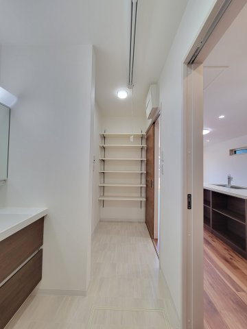 備前・新築戸建の洗面所