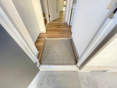 【玄関】 | ハイツプレステージ