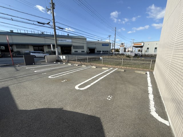 フィールドヴィレッジⅢの駐車場