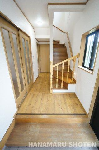 中古　千葉市緑区古市場町の玄関|＊当日ご案内可＊ご希望の物件まとめてご案内！弊社が掲載していない物件でもOK♪お気軽にご相談ください ♪お電話でのお問合わせがスムーズ♪