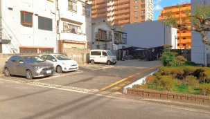 ファー・イースト21の駐車場|敷地内駐車場