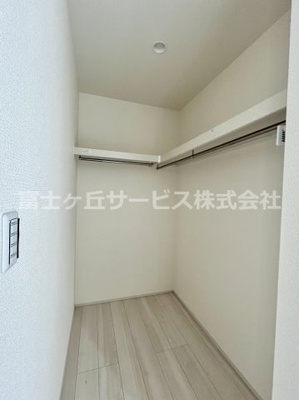 【収納】 | 裾野市茶畑 中古住宅 | ウォークインクローゼットがあります