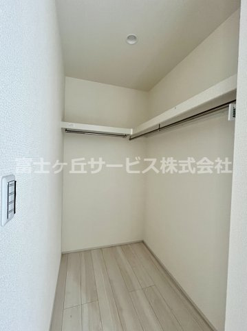 【収納】 | 裾野市茶畑 中古住宅 | ウォークインクローゼットがあります