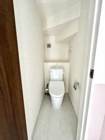 【トイレ】 | 裾野市茶畑 中古住宅 | 1階トイレhttps://cloud.ielove.jp/images/header/bt_head_question.png