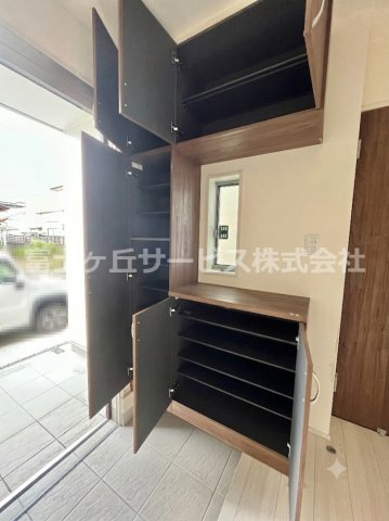 【収納】 | 裾野市茶畑 中古住宅 | シューズボックス付き