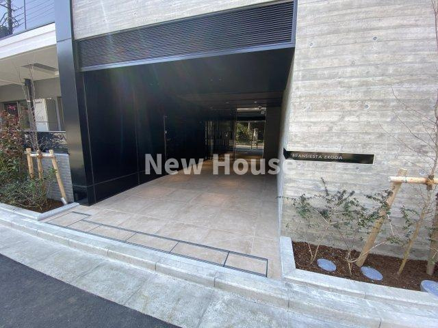 ブランシエスタ江古田のエントランス