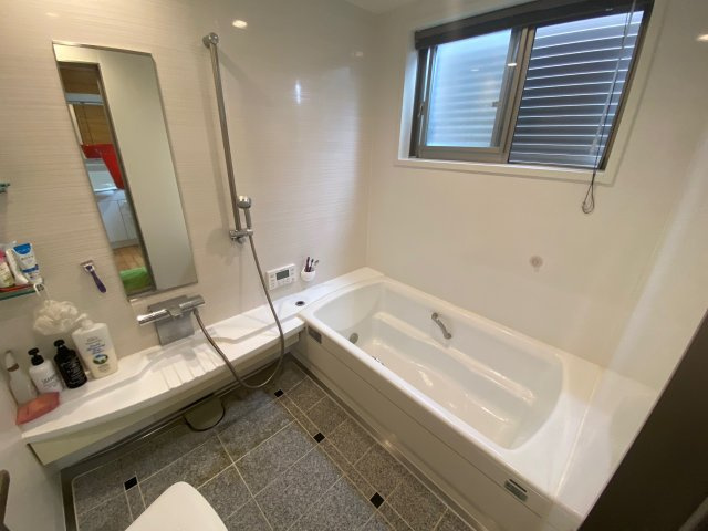 日南市乙姫町住宅の浴室