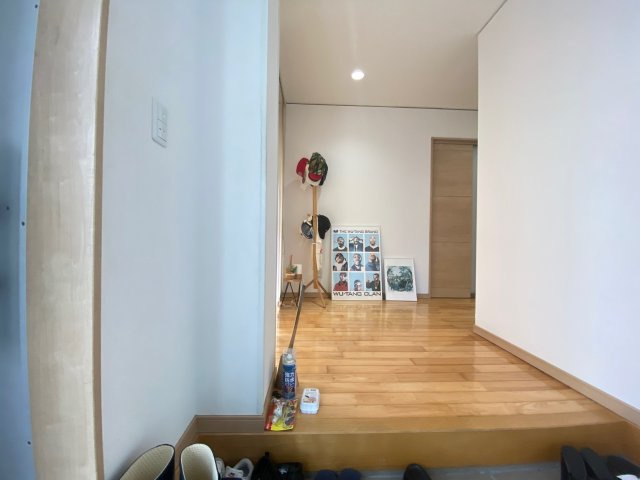 日南市乙姫町住宅の玄関