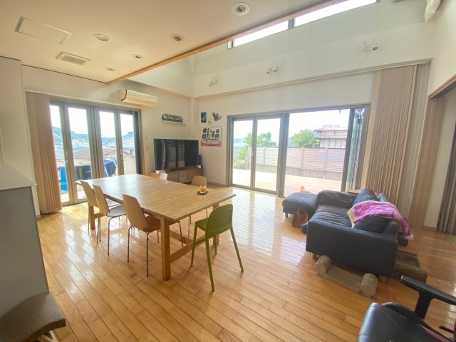 日南市乙姫町住宅の居間・リビング