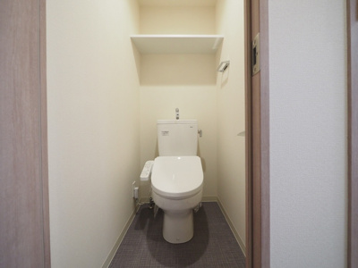【トイレ】 | プレサンス福島吉野ミナージ | 落ち着いた色調のトイレです