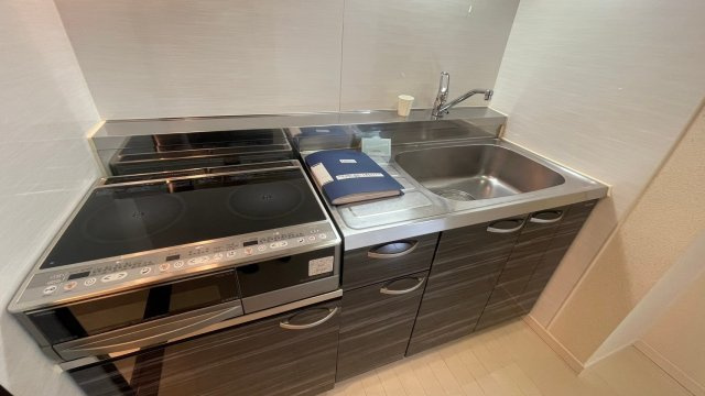 グリザイユのキッチン