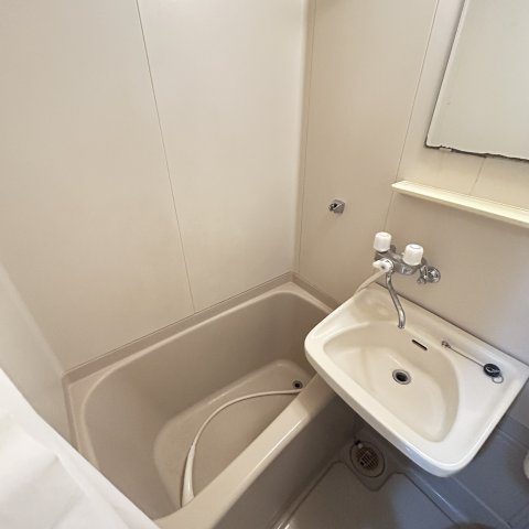 ＭＳビルの浴室