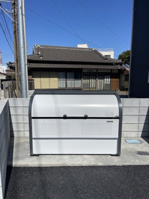【その他共用部分】 | ガレージハウス　アンビション人見　A棟 | ゴミ置き場は専用で敷地内にあります