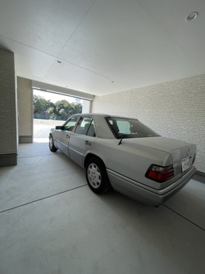 【駐車場】 | ガレージハウス　アンビション人見　A棟 | ガレージの奥はさらに広くなっています