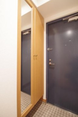 熊本市中央区本荘６丁目の賃貸マンションの玄関