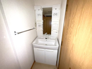 【洗面所】 | Ｖシャトー　アロースリーⅥ