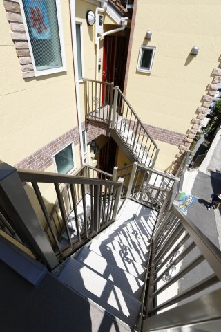 ユナイト田浦 エレフォレックスのエントランス