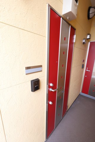 ユナイト田浦 エレフォレックスの玄関