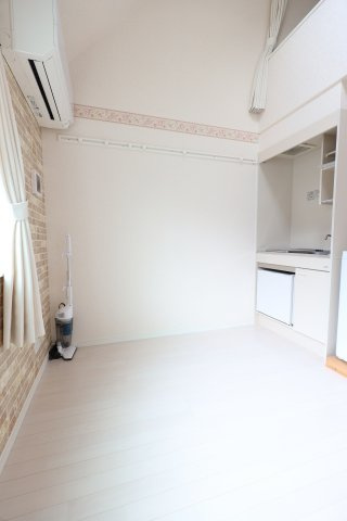 ユナイト田浦 エレフォレックスの居間・リビング