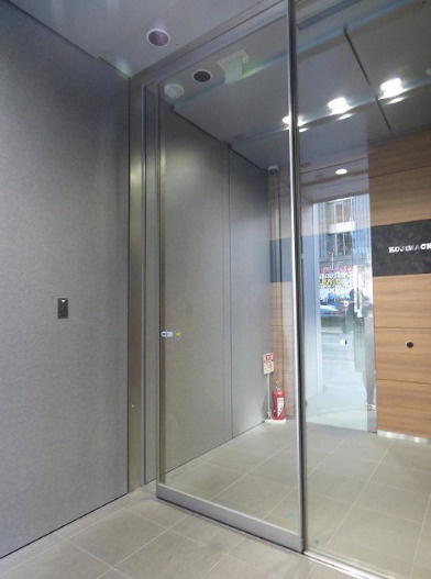 麹町スクエアプラザビルのロビー