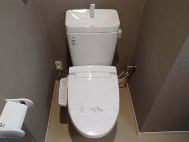 【トイレ】 | LIVING LIFE NAGASE WEST | シンプルで使いやすいトイレです