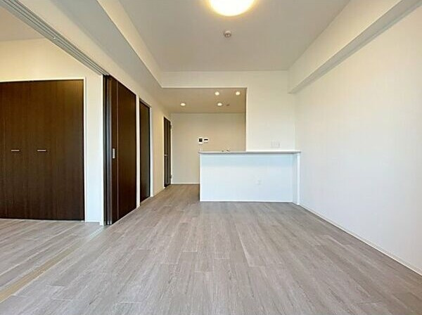 ＧＲＡＮ ＰＡＲＫ ＣＯＵＲＴの居間・リビング