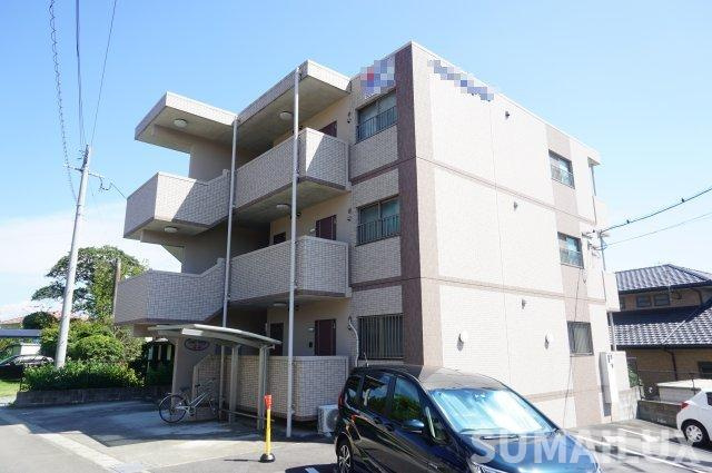 合志市須屋の賃貸マンションの外観