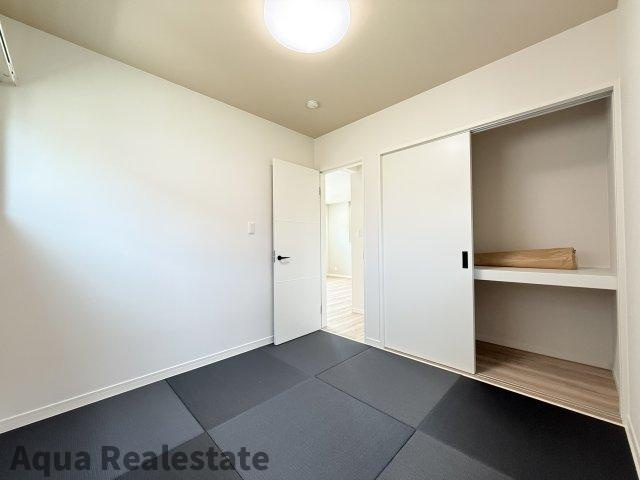 高松市香南町由佐の新築一戸建の内装|明るい室内です