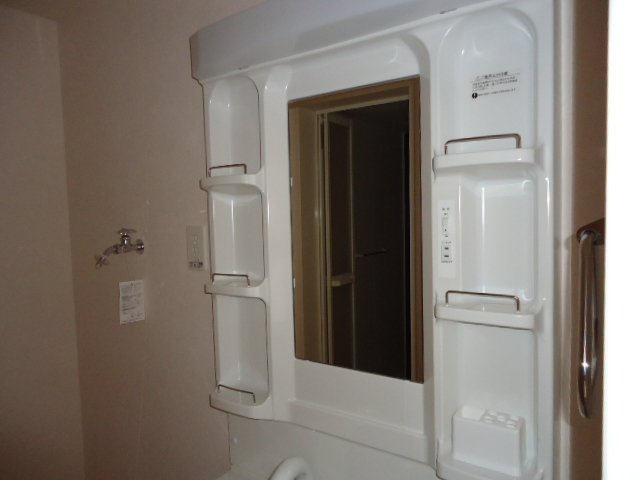 サンパレスハイムⅡのその他|ミラーキャビネット