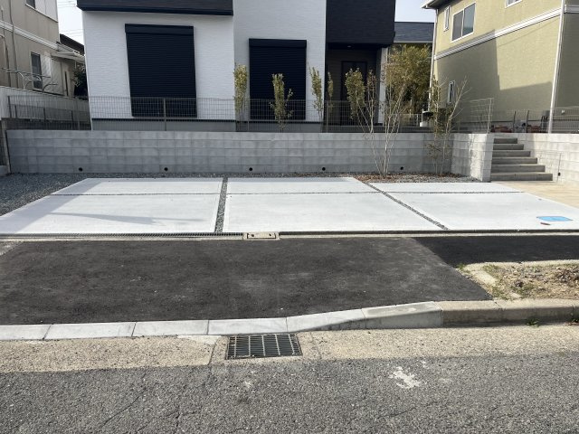 Terrechezあかしあ台1丁目新築戸建ての駐車場|普通車2台駐車可