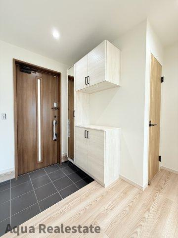 高松市前田西町の新築一戸建の玄関|毎日通る玄関はこちらです