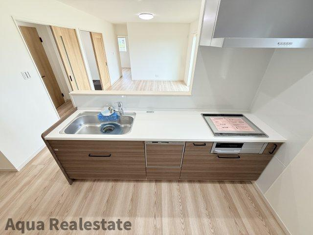 高松市前田西町の新築一戸建のキッチン|きれいなキッチンです