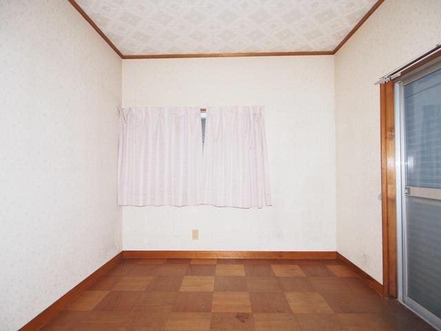 東神吉町西井ノ口戸建の収納