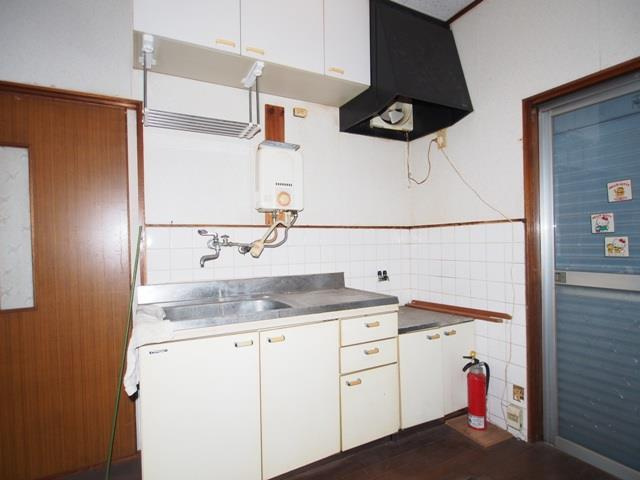 東神吉町西井ノ口戸建のキッチン