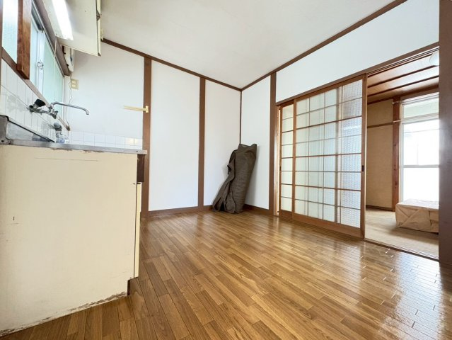 椿ハイツの居間・リビング