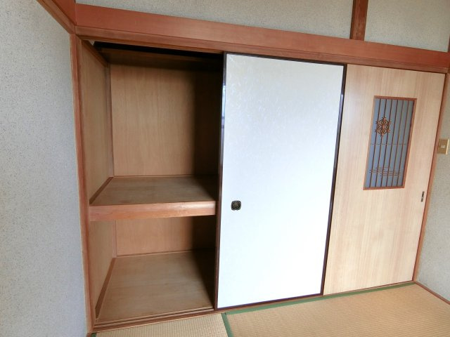 東郷シャトーハイツの収納
