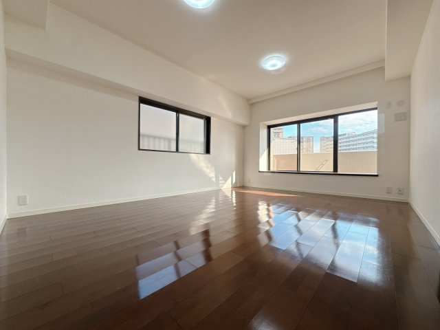 【居間・リビング】 | 下大利パークマンション☆仲介手数料無料☆