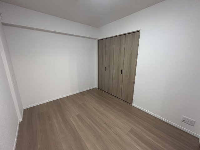 【洋室】グランシーナ東寺尾 