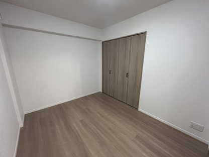 【洋室】グランシーナ東寺尾 