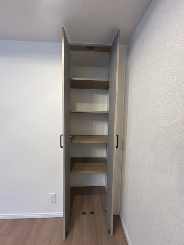 【収納】グランシーナ東寺尾 