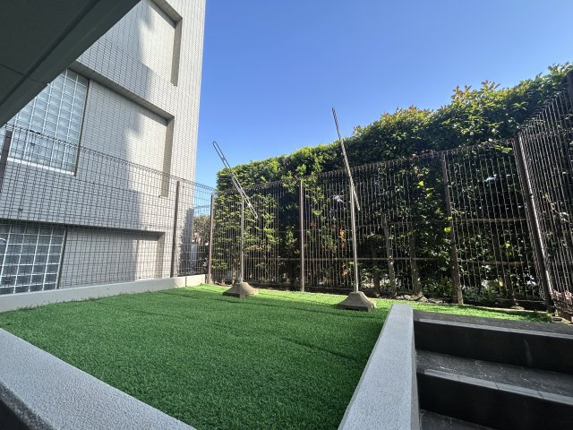 【庭】グランシーナ東寺尾 