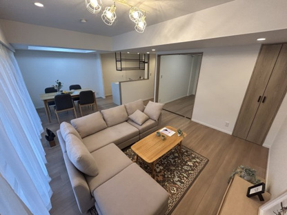 【居間・リビング】グランシーナ東寺尾 